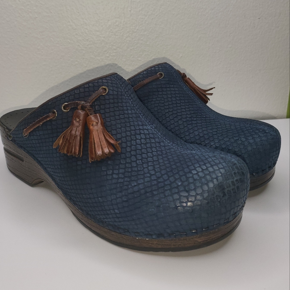 Dansko Womens Blue Nubuck Leather Mules Slip On Shoes Sz US 9.5/10 EU 40